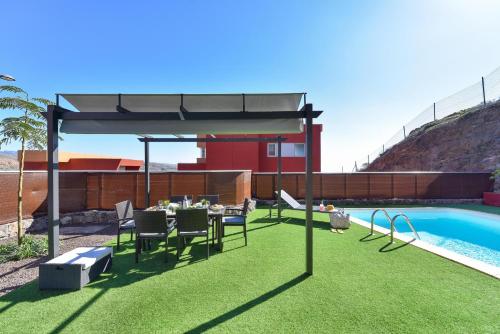 Eagle 8 by VillaGranCanaria