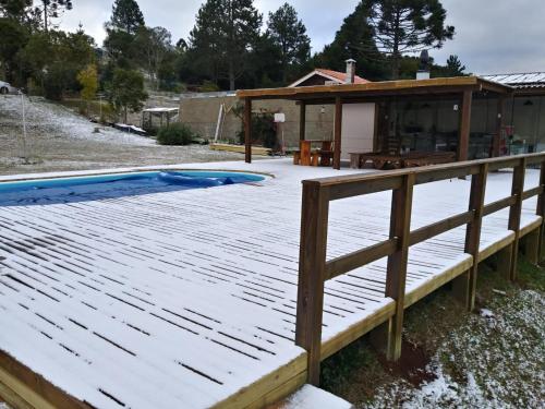 Kolam renang di atau dekat dengan A Casa do Rio