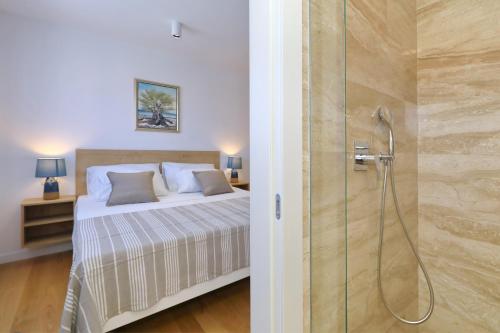 Penthouse Diem - Private pool with sea view