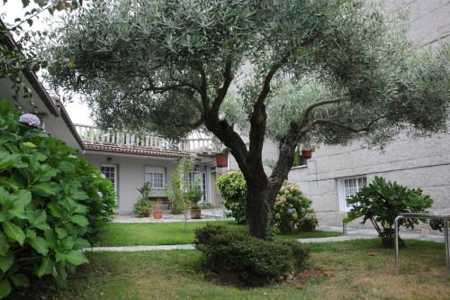 Gallery image of Hotel Vilacobiña in A Lanzada