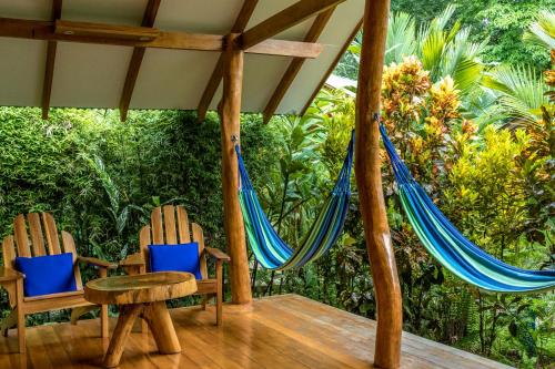Taman di luar Relax Natural Village Adults Only