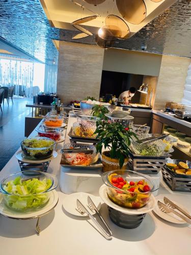 Jídlo v aparthotelu nebo okolí