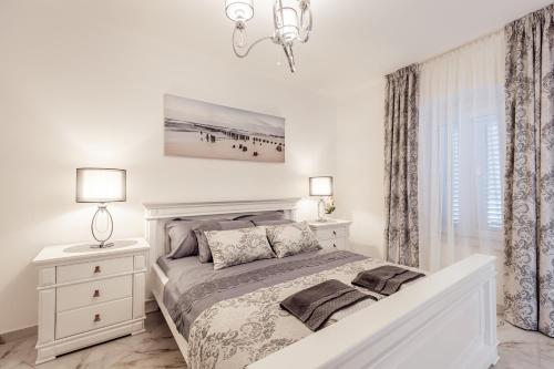 Gallery image of Villa Donna apartments in Herceg-Novi