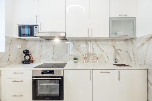 Gallery image of Villa Donna apartments in Herceg-Novi