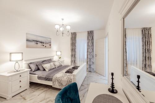 Gallery image of Villa Donna apartments in Herceg-Novi