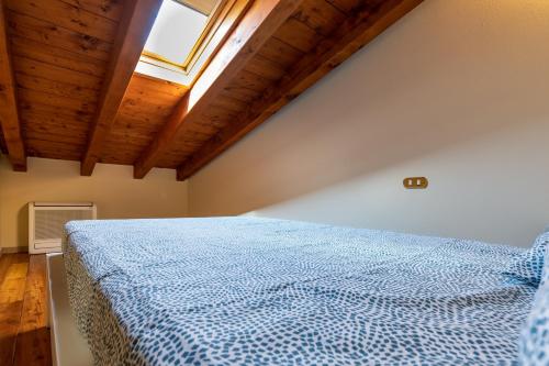 Ένα ή περισσότερα κρεβάτια σε δωμάτιο στο Il Casale Lonato - by Host4U