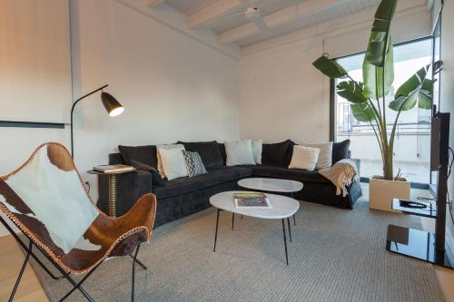 Ohliving Alcazar