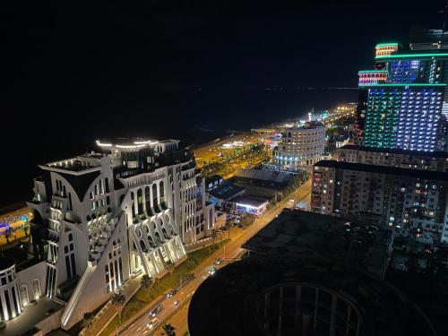 Nespecifikovaný výhled na destinaci Batumi nebo výhled na město při pohledu z apartmánu