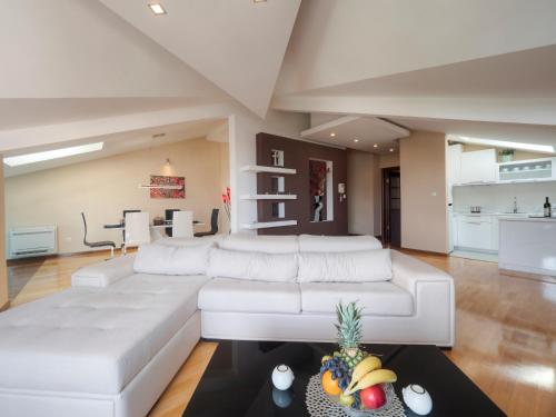 Un lugar para sentarse en Skyline Penthouse Budva