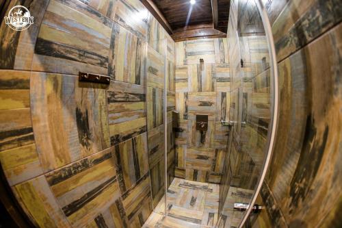 Bagno di Western Camp Resort