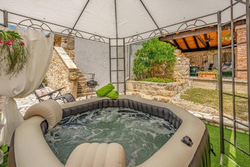 Gallery image of Holiday Home Stone Wall in Jovići