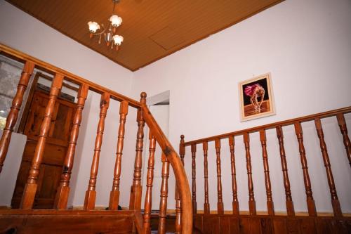 Fotografie z fotogalerie ubytování Flora's Guesthouse 'The Fir Gate' v destinaci Gjirokastër