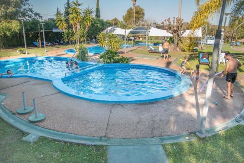 Kolam renang di atau dekat dengan Vacacional Dayman