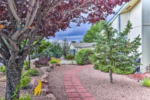 Charming Payton Hideaway with Furnished Patio!