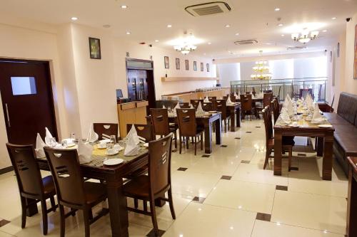 ห้องอาหารหรือที่รับประทานอาหารของ Fern Residency Jodhpur