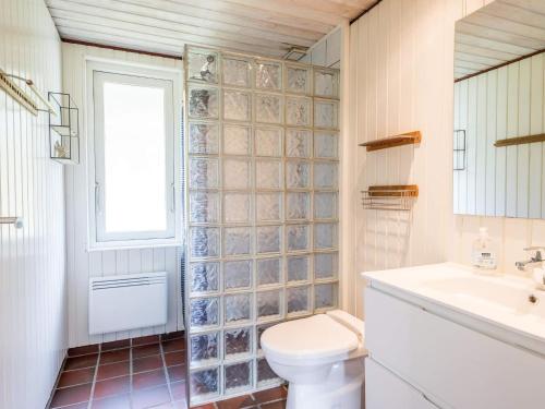 Koupelna v ubytování Holiday home Nørre Nebel LXV
