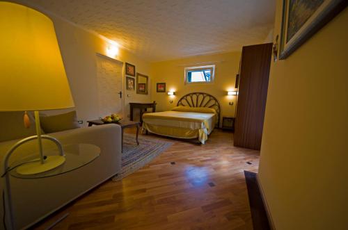 Легло или легла в стая в peace and relax in tracastello