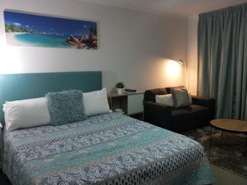 Katil atau katil-katil dalam bilik di Mandurah Holiday Apartments