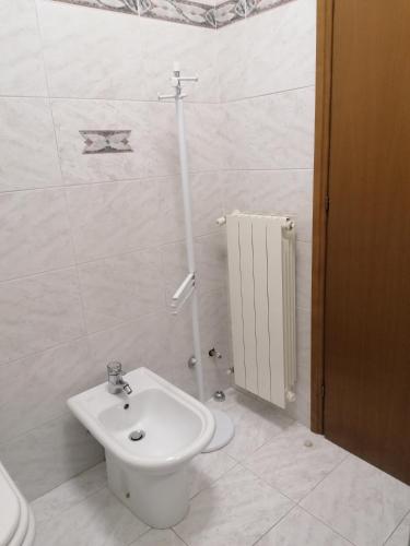 Ένα μπάνιο στο Casa Gisela
