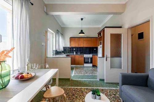 EMMANUEL’S COZY HOUSE