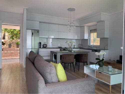 Villa Giulia Apartment 2 - Image 9