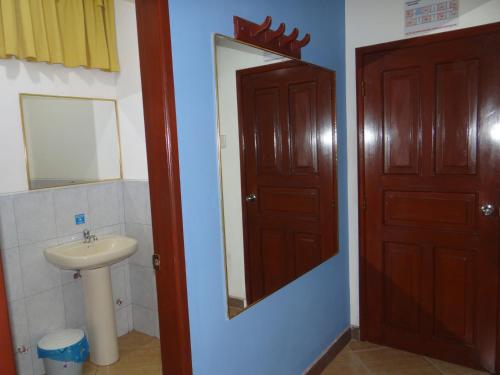 Koupelna v ubytování Hotel Murcia