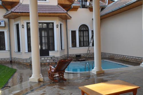 Bazén v ubytování Hotel Samarkand Safar nebo v jeho okolí