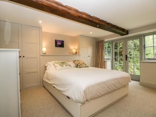 Gallery image of Hillside Cottage in Shaftesbury