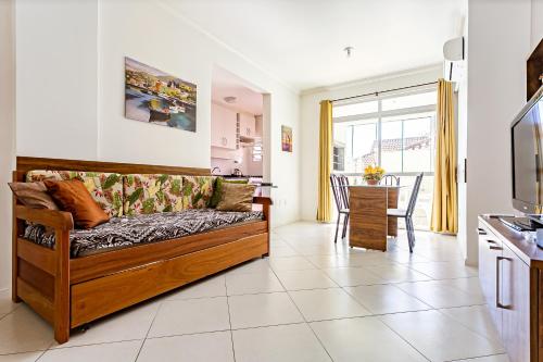Apto 2 Suites, Ideal Para famílias, 30m do mar, Florianópolis, Brazilia