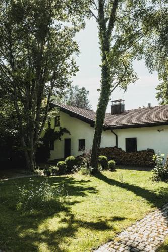 Κήπος έξω από το Ferienwohnung Tausendfreund am Chiemsee
