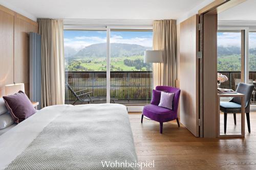 Nespecifikovaný výhled na hory nebo výhled na hory při pohledu z hotelu