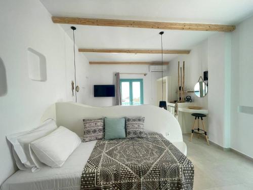 Deco Suites