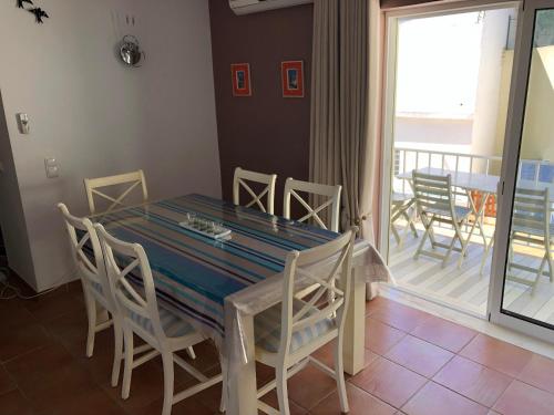DUPLEX DE CHARME en centre-ville à 150 m de la plage