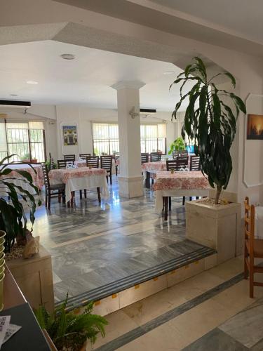 Gallery image of Hostal Restaurante Puerto Blanco in El Garrobo