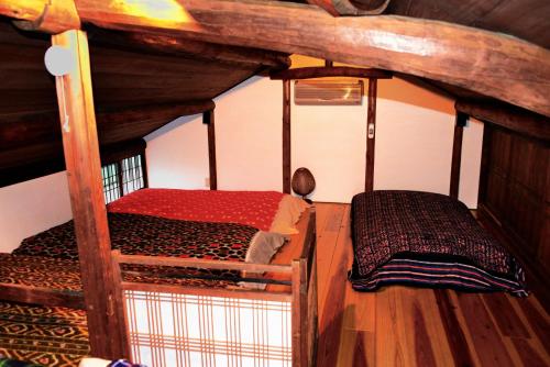 מיטה או מיטות בחדר ב-Kotorian