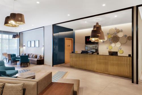 Χώρος καθιστικού στο Aparthotel Adagio Dubai Deira