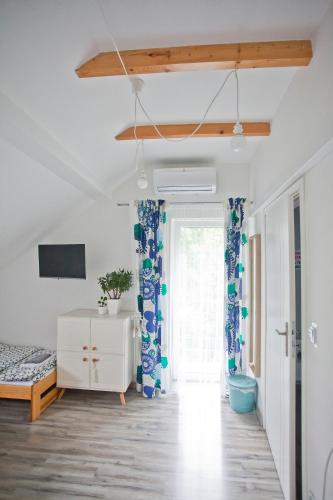 TV a/nebo společenská místnost v ubytování Hostel 33