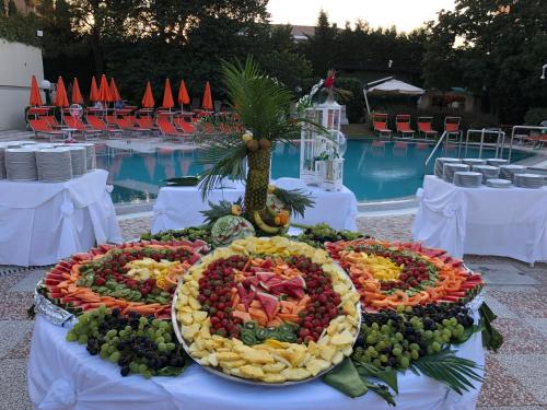 Kolam renang di atau dekat dengan Hotel Eliseo Terme