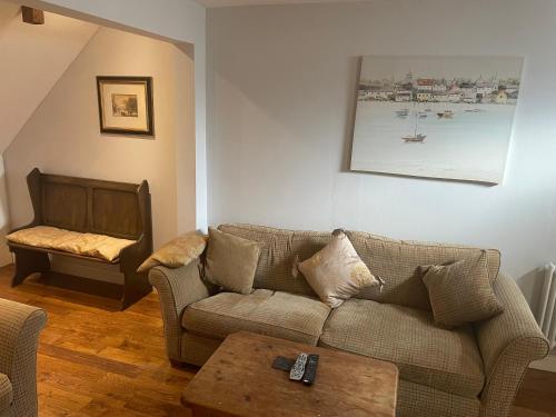 Gallery image of 17 Eastgate in Cowbridge