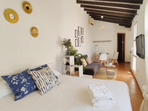Posteľ alebo postele v izbe v ubytovaní Stunning attic with private terrace and Parking optional