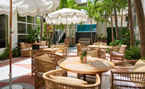 Restaurace v ubytování Balfour Miami Beach a Morgan's Original