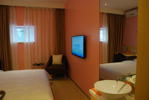 Gambar di galeri bagi Colour Inn - She Kou Branch di Shenzhen