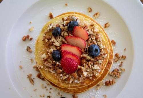 Comida en o cerca de este hotel