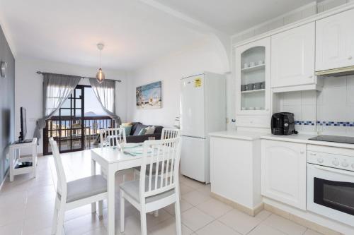 Home2Book Pretty Apartment Costa del Silencio, Pool