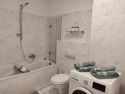 Een badkamer bij Wohlfühl-Wohnung in gehobener Gegend