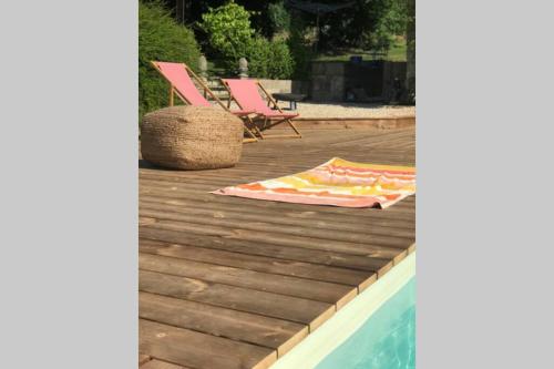 Πισίνα στο ή κοντά στο La Lande du Rest - Le Quillio Magnifique ancienne ferme de notables avec piscine chauffée