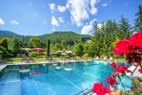 Ein allgemeiner Bergblick oder ein Berglick von des Hotels aus
