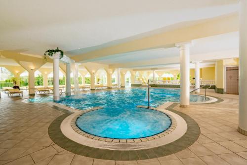 Πισίνα στο ή κοντά στο Möhringers Schwarzwald Hotel