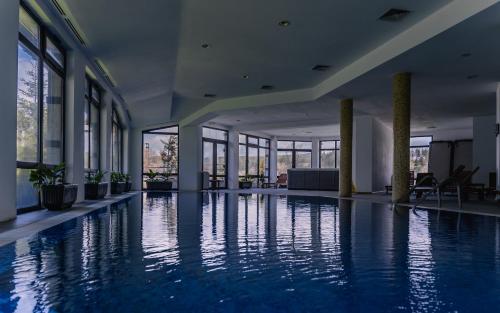 Hotel Orbelの敷地内または近くにあるプール