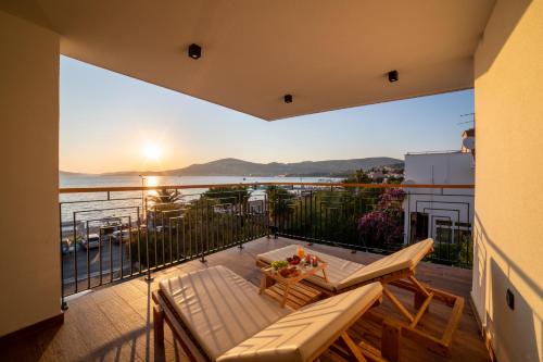 Vagabundo beachfront penthouse - Private jacuzzi & Sunset views